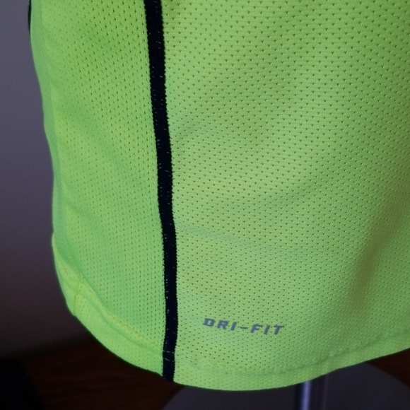 EUC Kids Mesh Nike Dri Fit Jersey - Picture 4 of 5